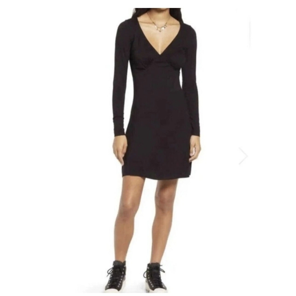 Nordstrom Elegant Black V-Neck Long Sleeve Dress
